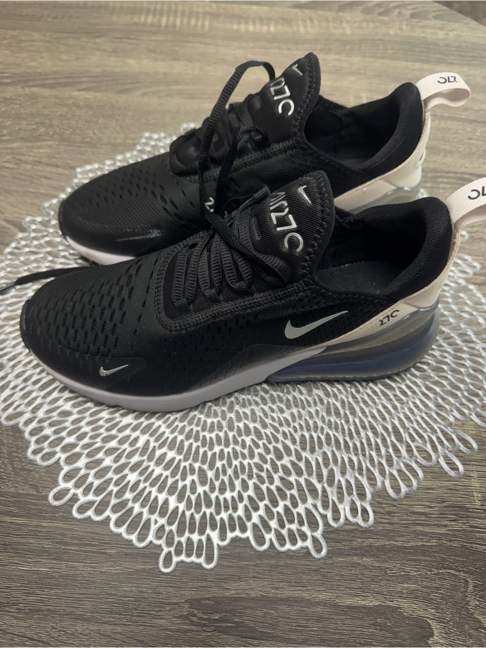 Women’s sz 9 Nike air max 270 new without box. - Picture 2 of 8
